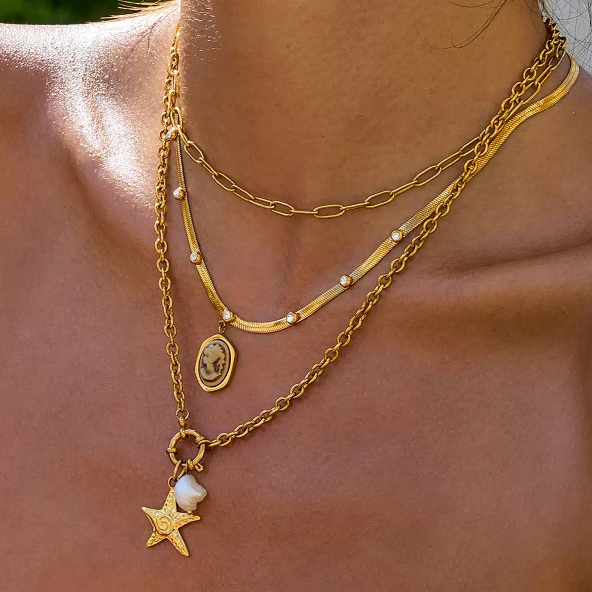 Gilded Shadow Reflecting Necklace